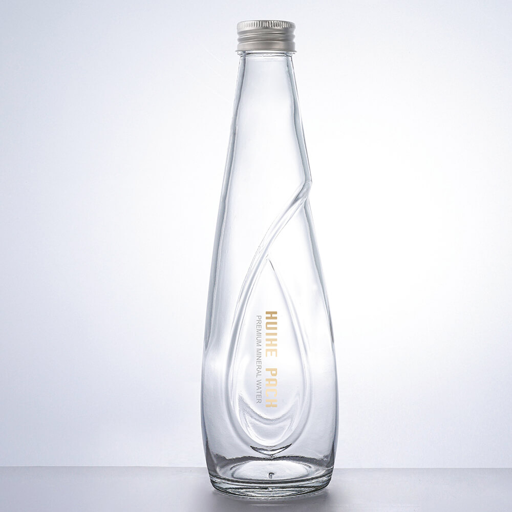 Bouteilles d'eau en verre &agrave; bouchon &agrave; vis en vrac