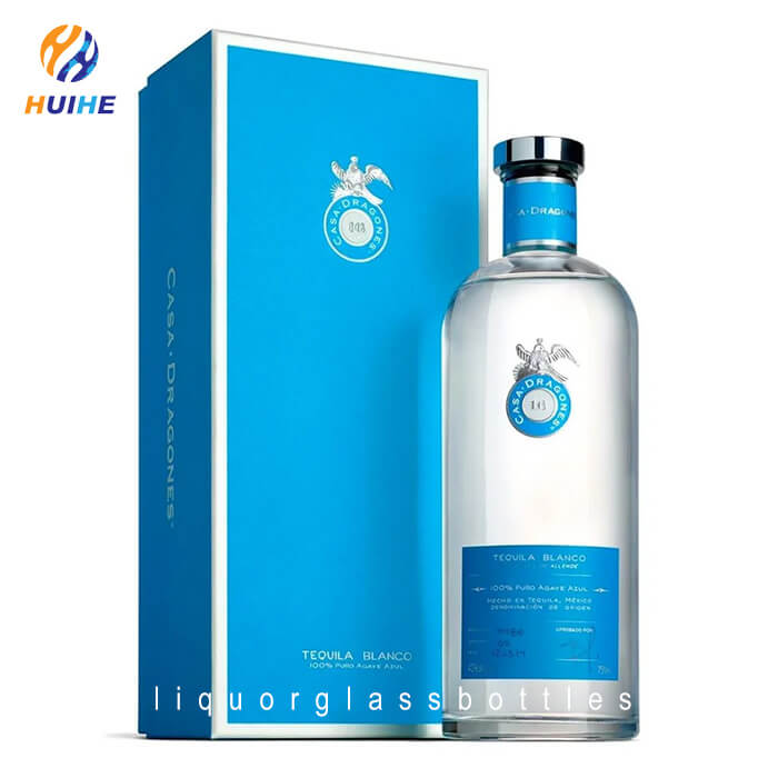 Botella de tequila redondeada